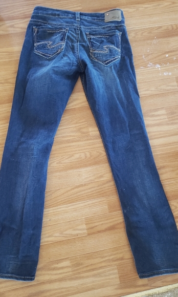 Silver Jeans - Picture 2 of 12